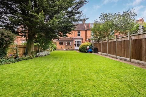 5 bedroom semi-detached house for sale, Hindes Road, Harrow Central