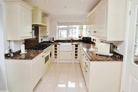 8 Fen Close, Bulphan, Upminster, RM14 3SA