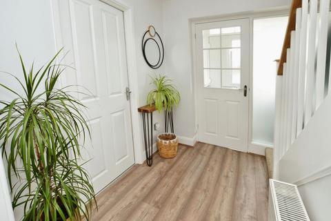 8 Fen Close, Bulphan, Upminster, RM14 3SA