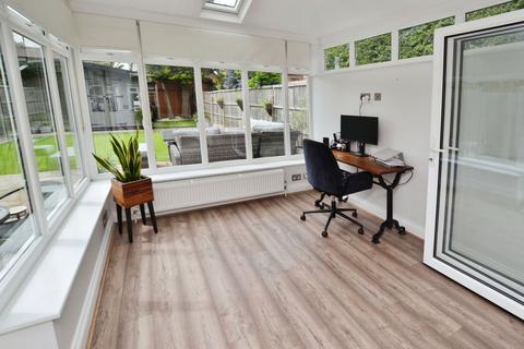 8 Fen Close, Bulphan, Upminster, RM14 3SA