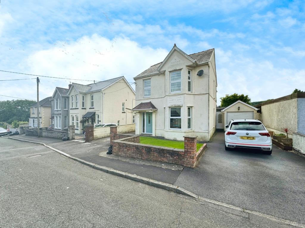 Woodville Street, Pontarddulais... 4 bed detached house for sale £350,000