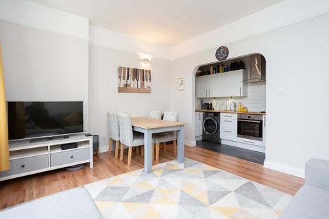 2 bedroom apartment for sale, Keele Close, Watford, Hertfordshire, WD24