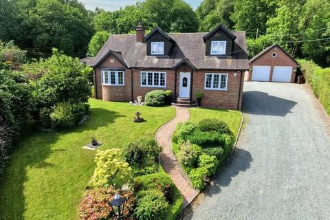 4 bedroom detached house for sale, Knowl Wall, Beech, ST4