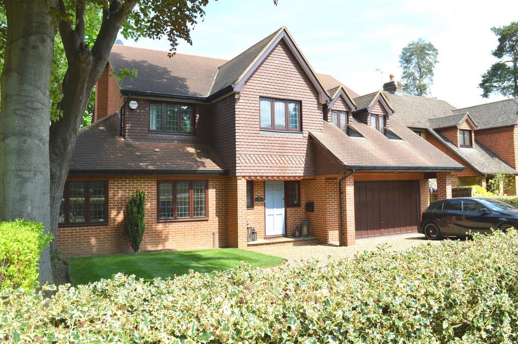 Gower Road, WEYBRIDGE, KT13 5 bed detached house to rent £5,500 pcm