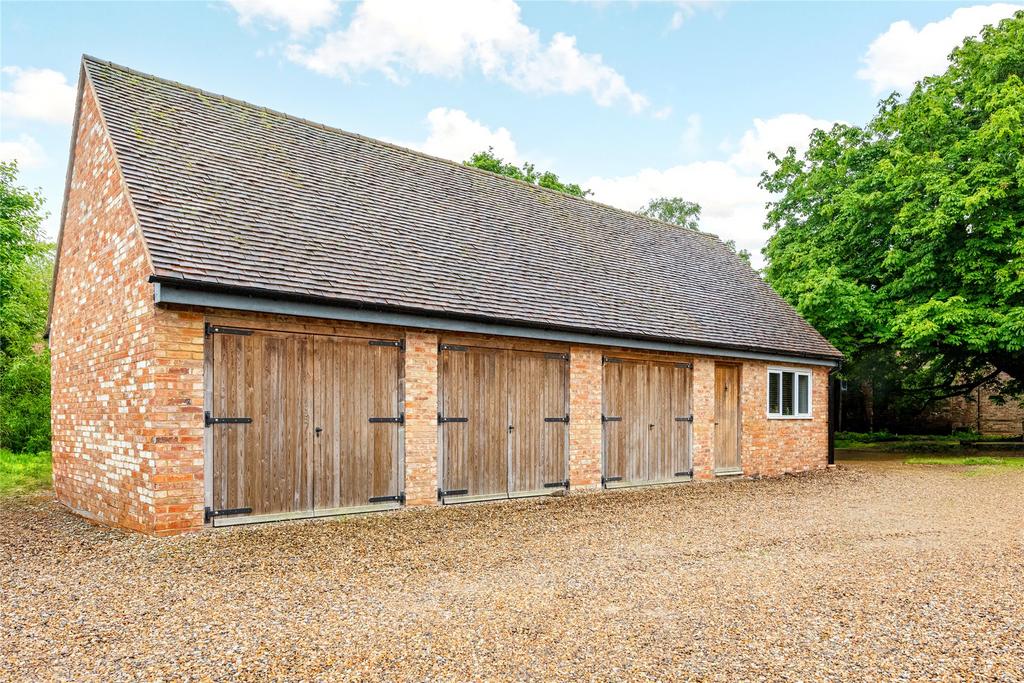 Triple Garage