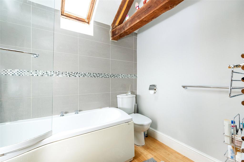 En Suite Bathroom