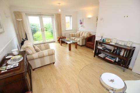 3 bedroom terraced house for sale, Mendip Close, Worcester Park KT4