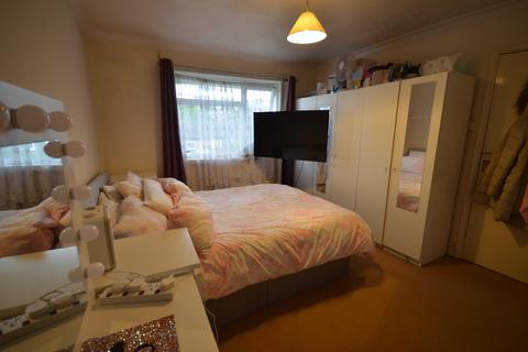 4 bedroom terraced house to rent, Bramley Hill, Croydon, CR2