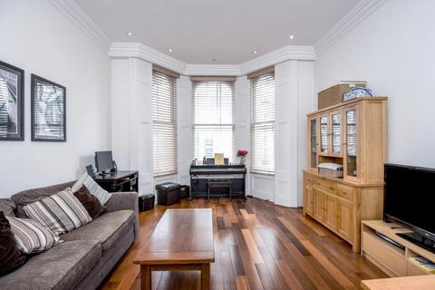 2 bedroom flat to rent, Campden Hill Gardens, Kensington, London, W8