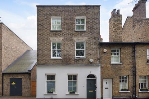 4 Swan Street, Isleworth, TW7 6XA