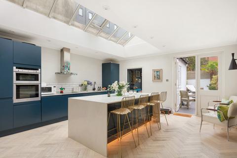 4 Swan Street, Isleworth, TW7 6XA