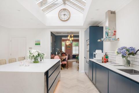 4 Swan Street, Isleworth, TW7 6XA