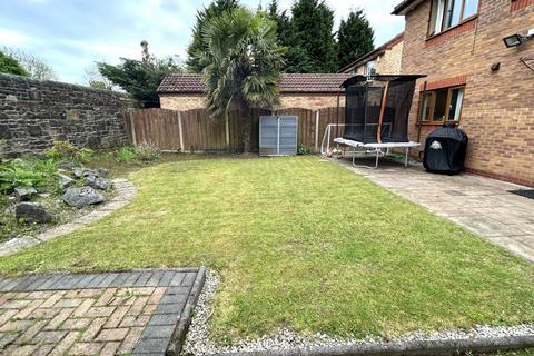 18 Arkle Drive, Chadderton, Oldham, OL9 0ND