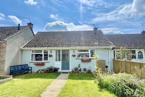 2 bedroom bungalow for sale, Radnor Road, Wallingford