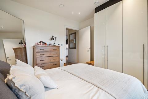 1 bedroom duplex for sale, Lockington Road, London, SW8