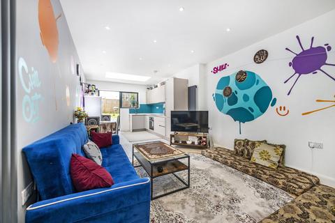 undefined, Hendale Avenue, Hendon, NW4