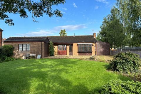 3 bedroom detached bungalow for sale, Newland Road, Walgrave, Northampton NN6 9PT