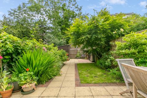 4 bedroom end of terrace house for sale, Langroyd Road, SW17