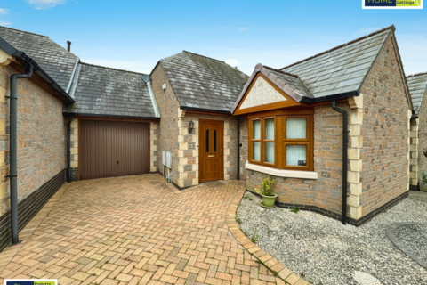 9 Arbury Garth, Nuneaton, CV10 8LA