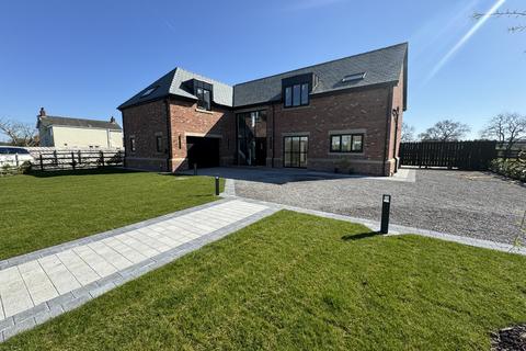5 bedroom detached house for sale, Moorside Lane, Woodplumpton, PR4