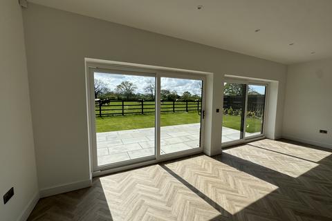 5 bedroom detached house for sale, Moorside Lane, Woodplumpton, PR4