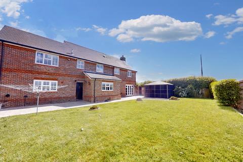 5 bedroom detached house for sale, Northall, Dunstable LU6