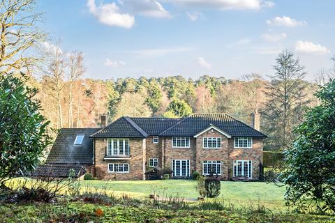 6 bedroom detached house for sale, Star Hill Drive, Churt, Farnham, GU10