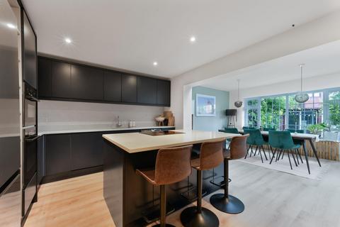 58 Winifred Street, Woolwich, London, E16 2HX
