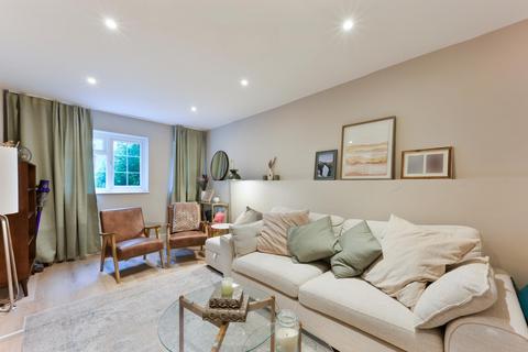 58 Winifred Street, Woolwich, London, E16 2HX