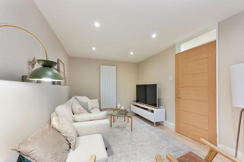 58 Winifred Street, Woolwich, London, E16 2HX