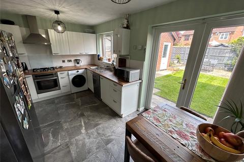 3 bedroom end of terrace house for sale, Willowdale Gardens, Herongate, Shrewsbury, Shropshire, SY1