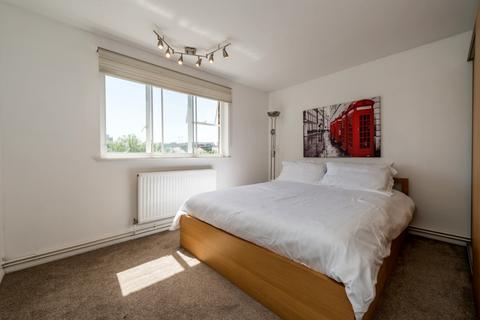 3 bedroom apartment for sale, Pond Field House, London W9