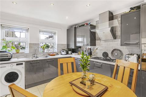 3 bedroom end of terrace house for sale, Craster Road, London, SW2