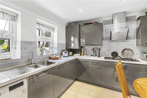 3 bedroom end of terrace house for sale, Craster Road, London, SW2