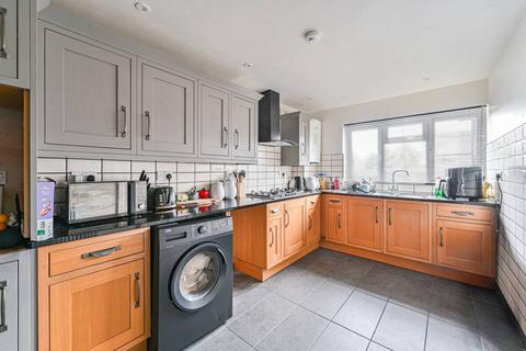 4 bedroom end of terrace house for sale, Skiffington Close, Tulse Hill, London, SW2