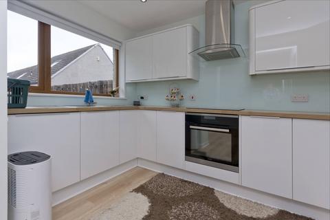 2 bedroom terraced house to rent, Orkney Avenue, Aberdeen AB16