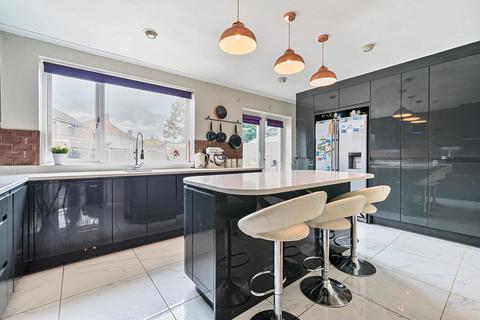 38 Greenfields Road, Reading, RG2 8SF