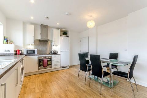 3 bedroom flat for sale, Bawley Court, Gallions Reach, London, E16