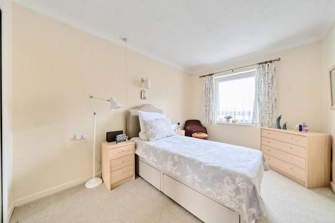 1 bedroom retirement property for sale, Surbiton,  Kingston-upon-Thames,  KT6