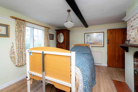 3 bedroom cottage for sale, The Street, Great Chart, TN23