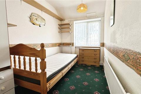 42 Park View Road, Uxbridge, UB8 3LL