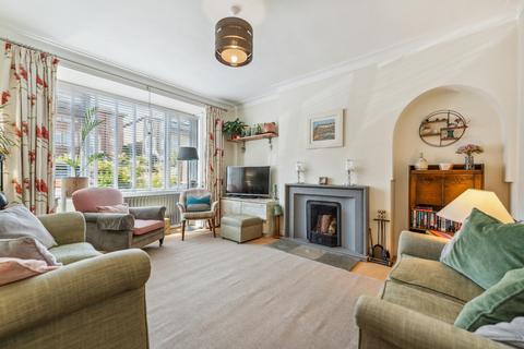 60 Kilpatrick Gardens, Clarkston, Glasgow, G76 7RH