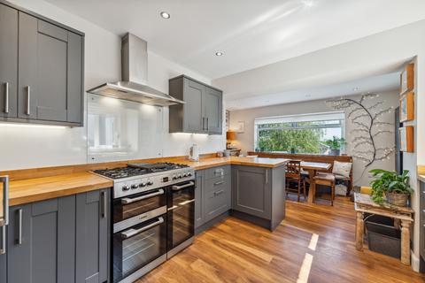 60 Kilpatrick Gardens, Clarkston, Glasgow, G76 7RH