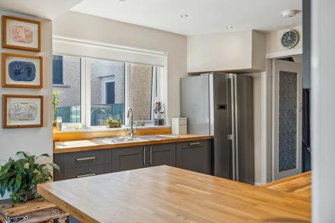 60 Kilpatrick Gardens, Clarkston, Glasgow, G76 7RH