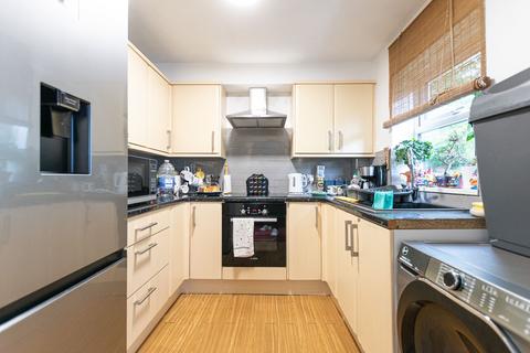 2 bedroom ground floor flat for sale, Waterview Park, Leigh WN7