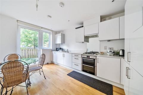 3 bedroom ground floor flat for sale, Killick Way, London, E1