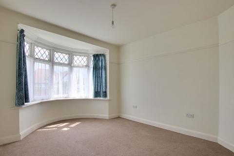 6 Mead Way, Croydon, CR0 8BQ