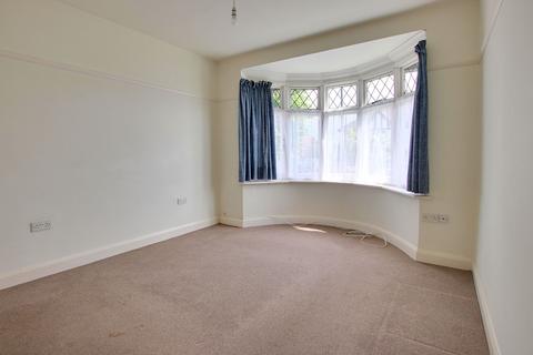 6 Mead Way, Croydon, CR0 8BQ