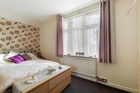 221 Valence Wood Road, Dagenham, RM8 3AD