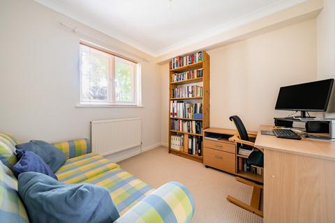 Flat 16, Imperial Court Imperial Road, Windsor, SL4 3RE
